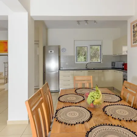 빌라 Seaview 2-bedroom 1 With 75 Sqm Shared Pool 코라파키아