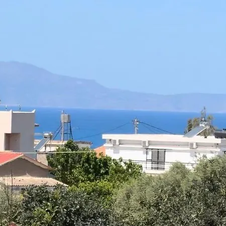Seaview 2-bedroom 1 With 75 Sqm Shared Pool *