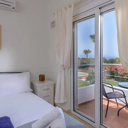 Seaview 2-bedroom 1 With 75 Sqm Shared Pool 빌라