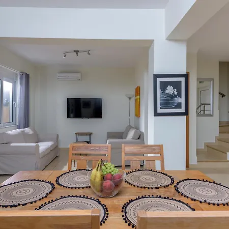 Seaview 2-bedroom 1 With 75 Sqm Shared Pool 빌라