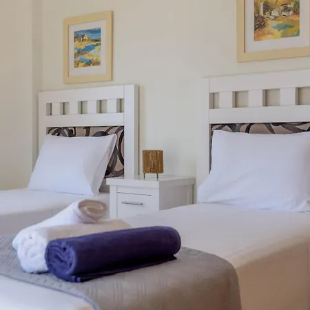 Seaview 2-bedroom 1 With 75 Sqm Shared Pool