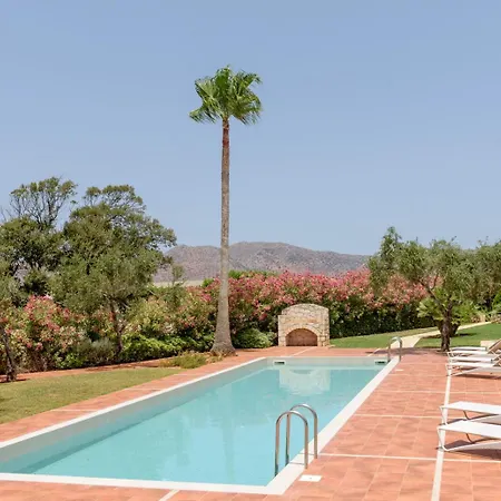 Seaview 2-bedroom 1 With 75 Sqm Shared Pool Villa *